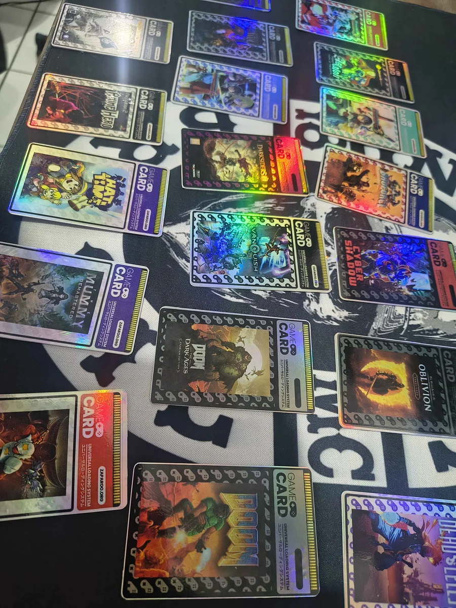 Holographic vinyl cards